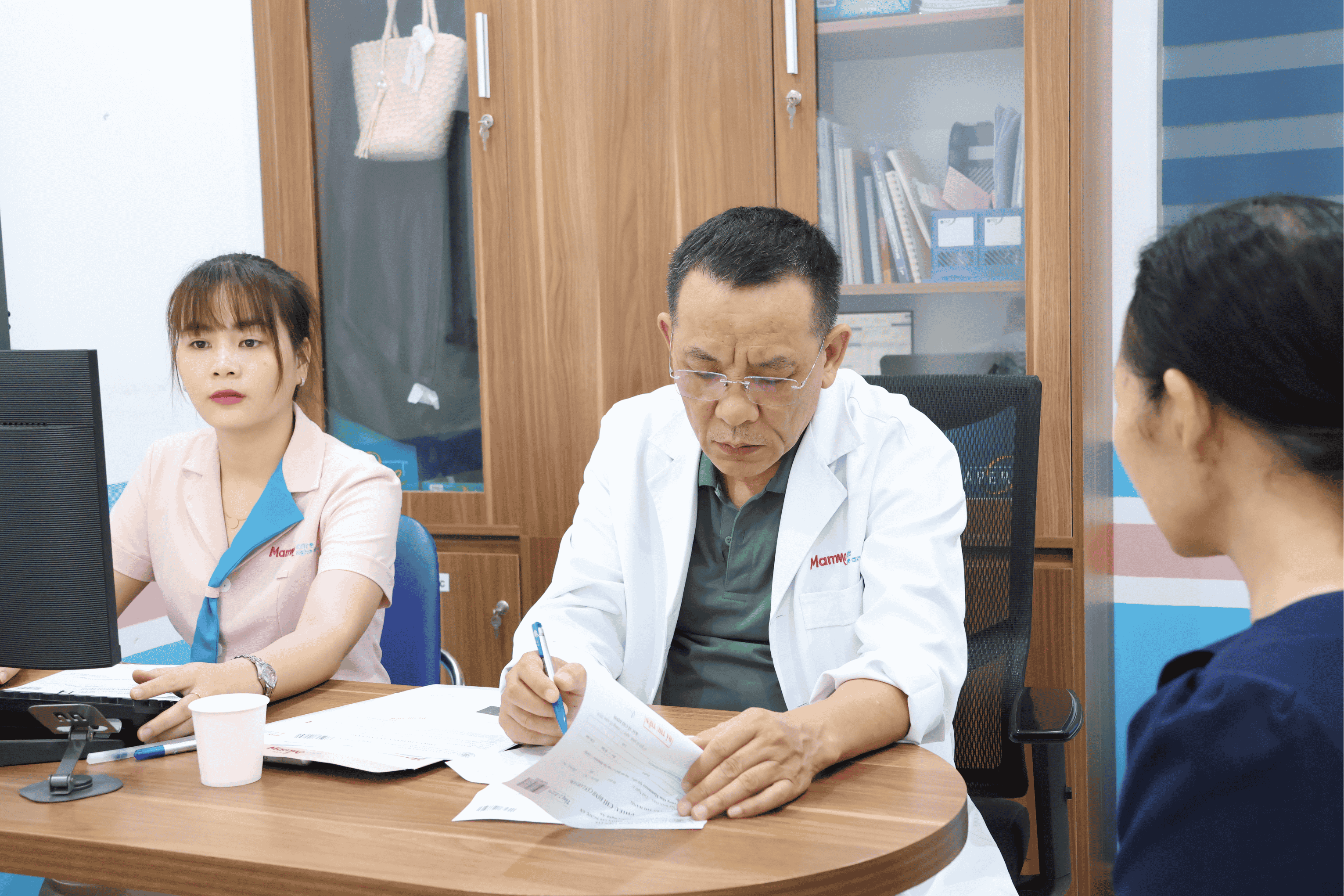 Mammocare kết nối chuyên gia tuyến Trung Ương về Nghệ An: Người dân Nghệ An được khám chất lượng cao ngay tại địa phương - Tầm soát sức khỏe toàn diện với chi phí chỉ từ 3.000.000 đồng, 